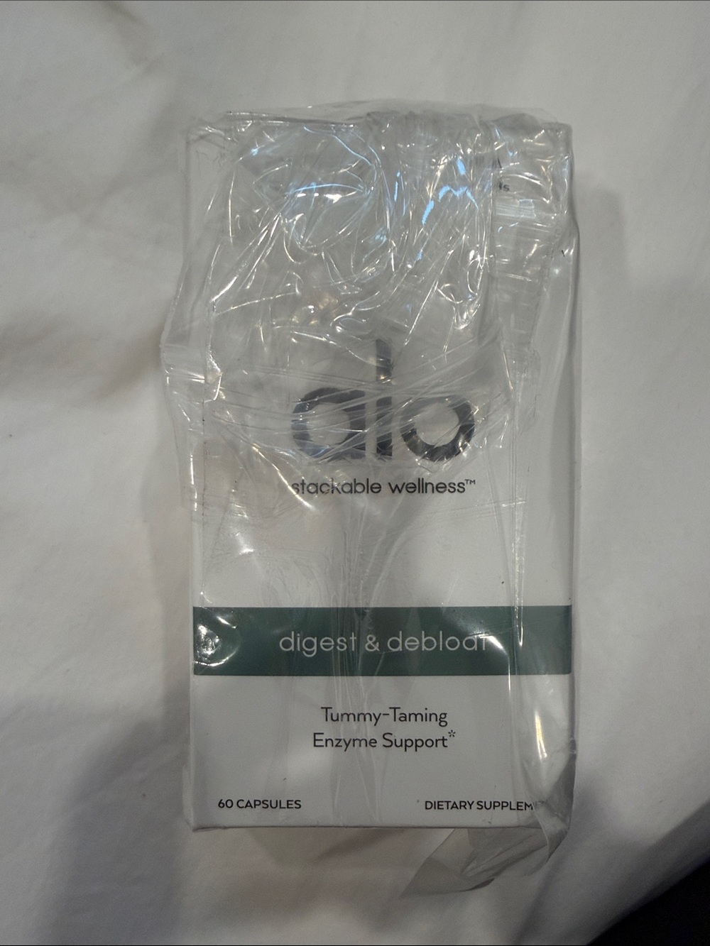 Alo- Digest & Debloat Tummy-Taming Enzyme Support - White